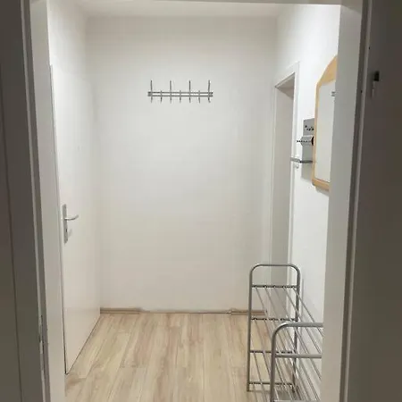 Grosse Mit Kostenlosen Parkplaetze Avd 2 Апартаменты *