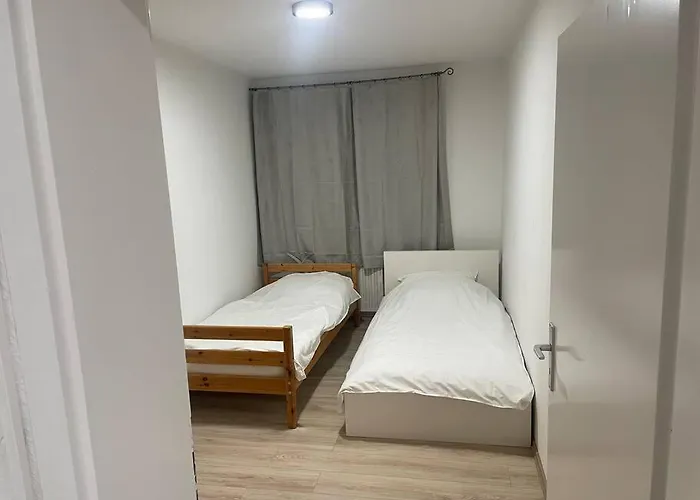 Grosse Mit Kostenlosen Parkplaetze Avd 2 * Gelsenkirchen