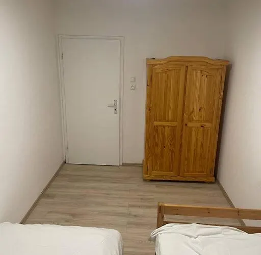 Appartement Grosse Mit Kostenlosen Parkplaetze Avd 2 *